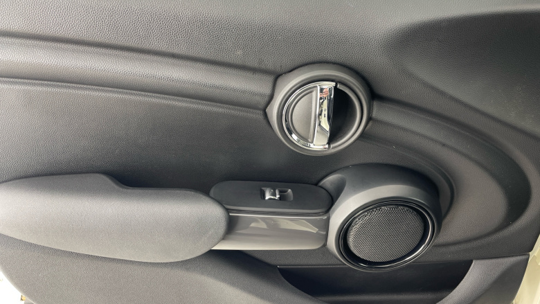 MINI Hatchback 1.5 Cooper Classic II 5dr Petrol Hatchback